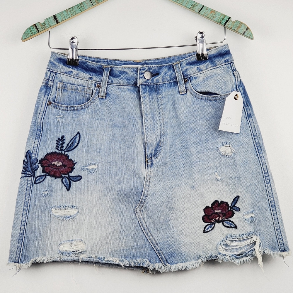 Coco + Jaimeson Denim Skirt Floral Embroidered NWT